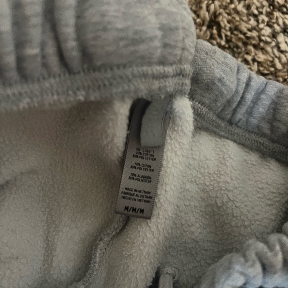 Skims Gray Sweatpants - Picture 3 of 3